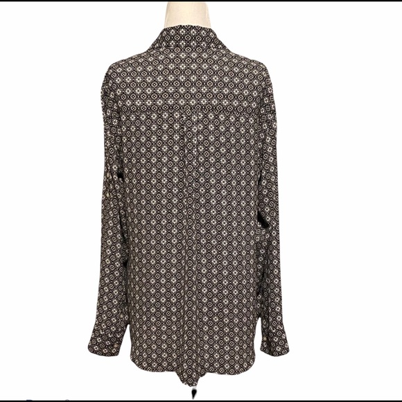 EXPRESS Button Down Blouse Black White Size Lrg - Picture 4 of 7